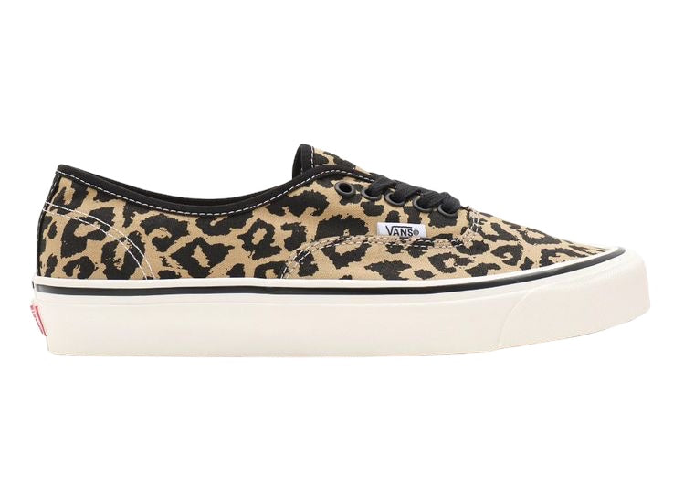 Vans OG 44 DX Anaheim Leopard side view